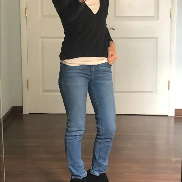 Vintage Mini V neck sweater - Picture 3 of 5